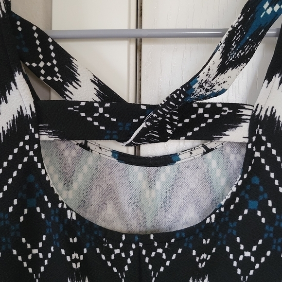 Charlotte Russe Geometric Abstract Pattern Blue Crisscross Cut Out Bodycon Dress - Picture 4 of 5